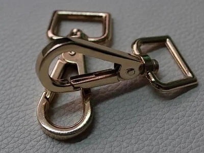 箱包批量定制要注意五金配件質量